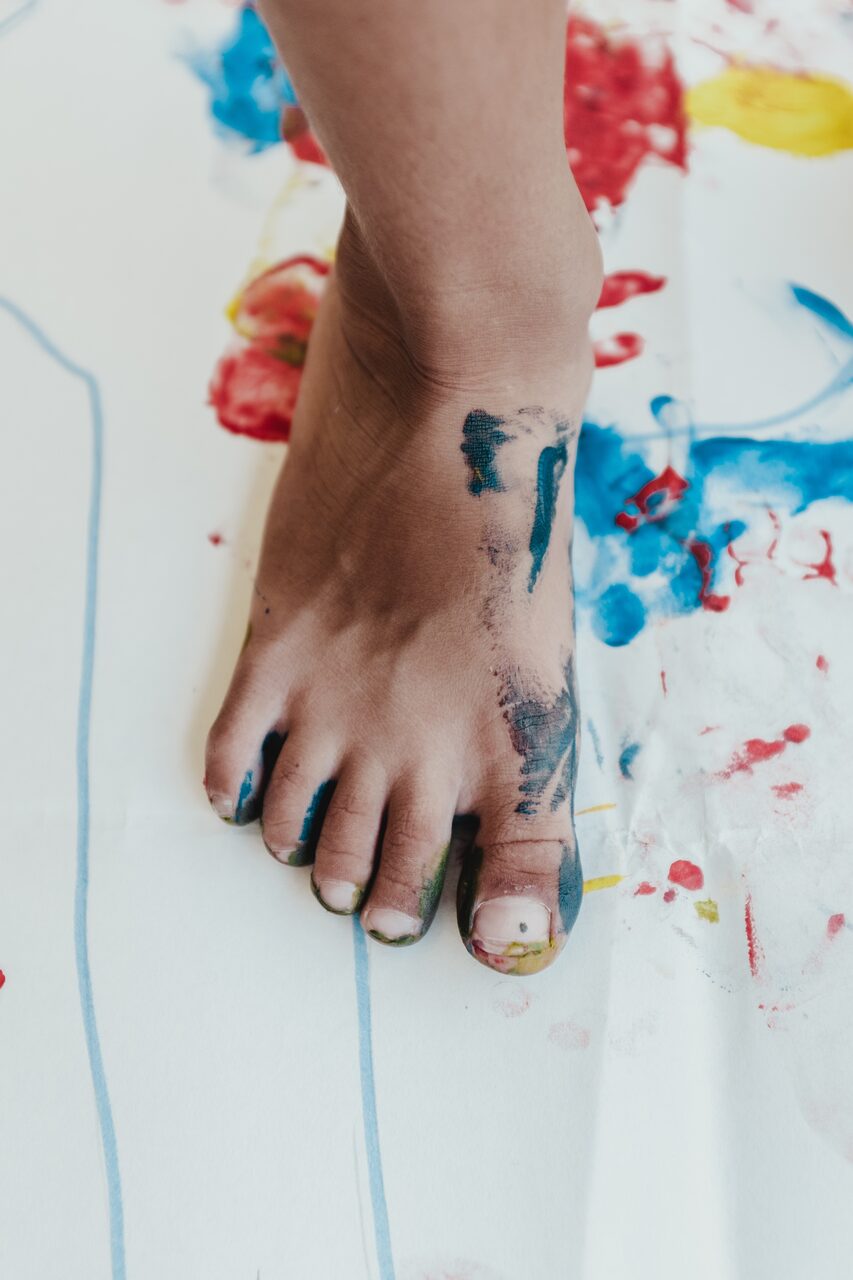 Culori tempera și guașe