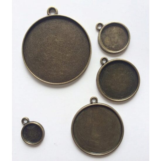 Medalion rotund, bronz cu agatatoare - ANT-CH