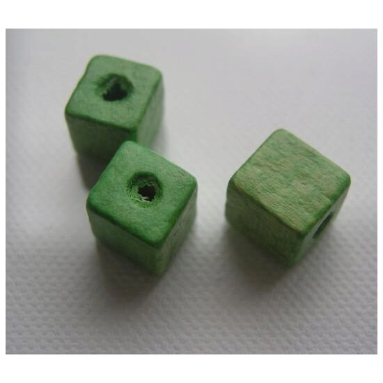Margele lemn cubice - 6540 - 10 gr verde deschis