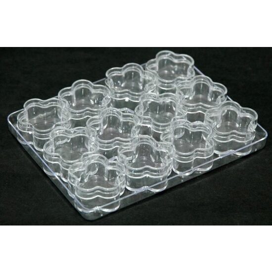 363992 Set 12 cutiute plastic forma de floricica 3cm x 1.6cm - ANT-CH