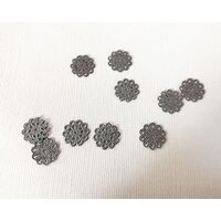 29965 - Set 10 pandantive rotunde 1.5cm - rozete nuanta nichelului - Pentart