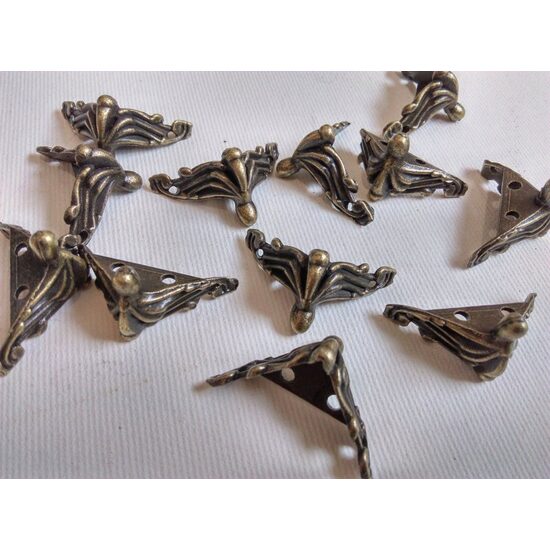 27505 - Set 12 coltare bronz 27x20mm - Pentart
