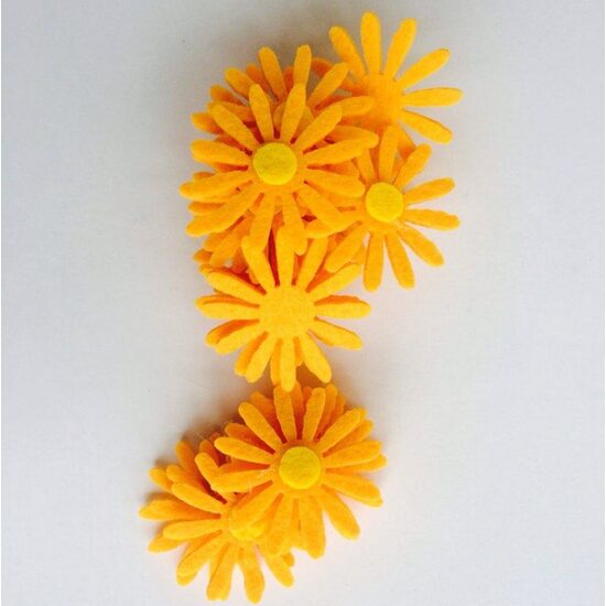 368802 - Set 20 flori galbene orange din fetru 3.5cm. ANT-CH