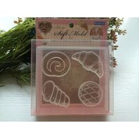 Mulaj silicon flexibil - Soft Mold Bread- 4 forme cornuri - Padico - ML137