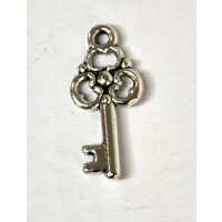 367268D - Charm metalic argintiu - cheie - ANT-CH
