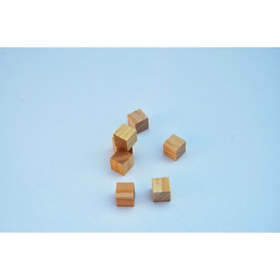 355068 - Set 50 cuburi lemn - 1.5x1.5cm - ANT-CH