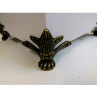 366968 Coltar metalic cu piciorus nuanta bronz, 4x4.5cm - ANT-CH