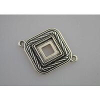 380663D - Pandantiv romb din metal antichizat, 2.2x2.2cm - ANT-CH
