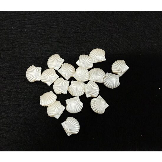 364918 - Set 20buc margele albe din acril - scoici, 1.5cm - ANT-CH