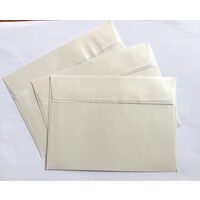 282101 - Set 10 plicuri sidefate C6 - alb murdar - Galeria Papieru