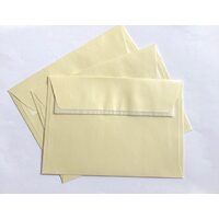 282102 - Set 10 plicuri sidefate C6 - crem - Galeria Papieru