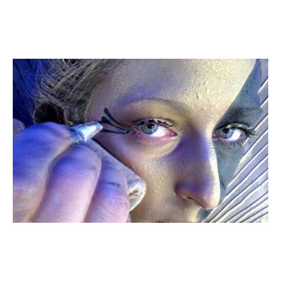Senjo Color Face and Body liner 4,5 ml